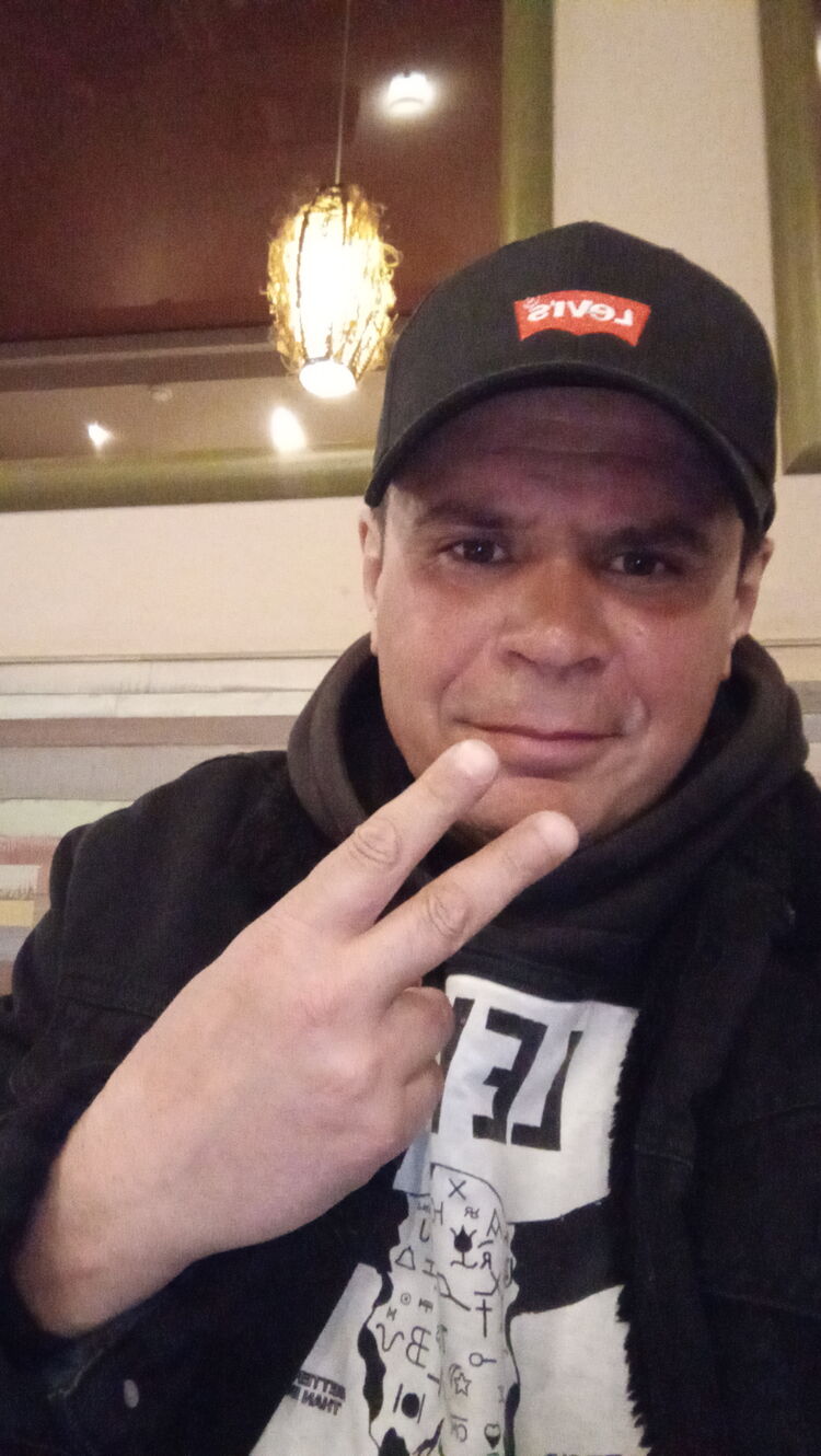  ,   Stas, 53 ,   ,   