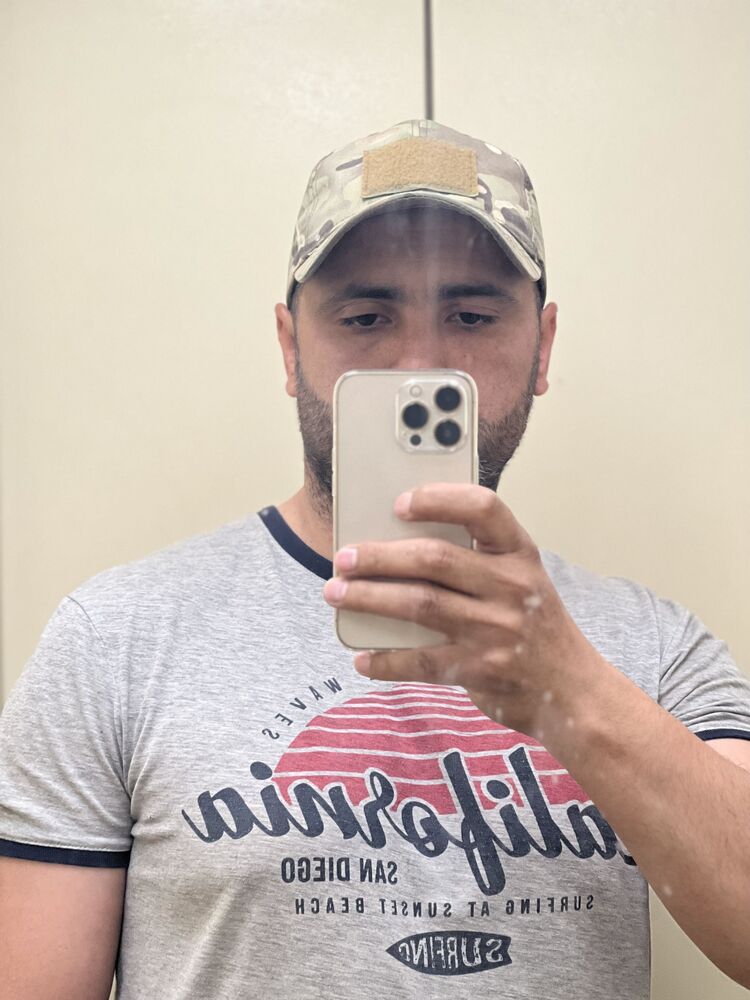  ,   Ali, 38 ,   ,   