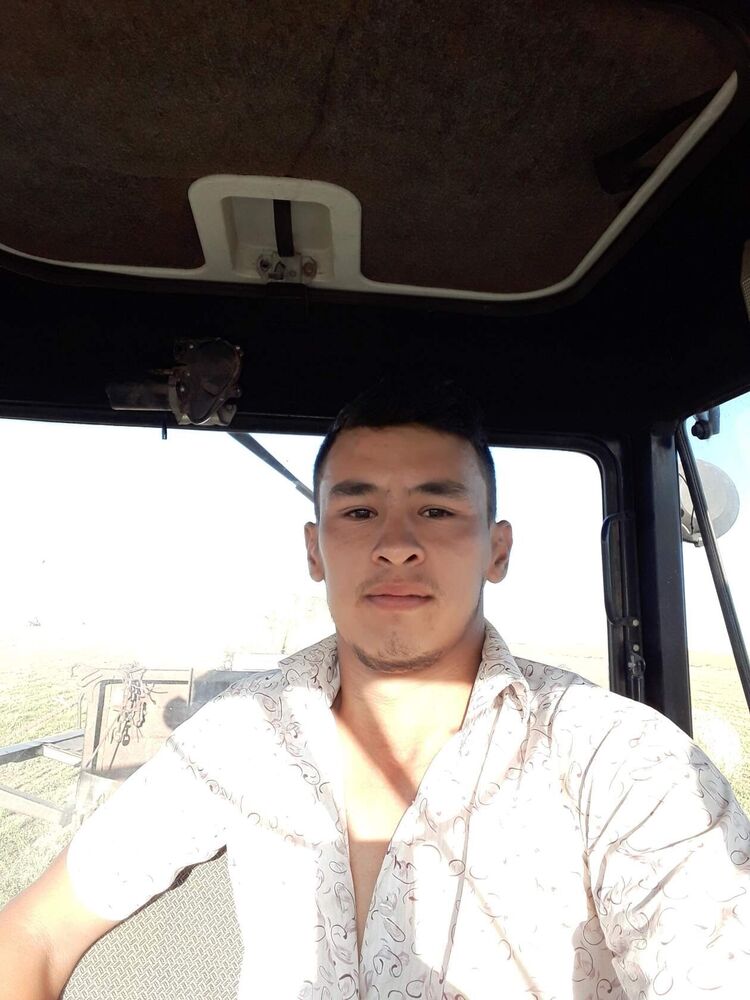  27086745  Husniddin, 31 ,    