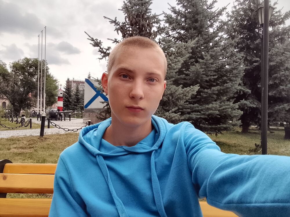  28075725  , 21 ,    