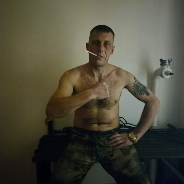  52847665  , 39 ,    