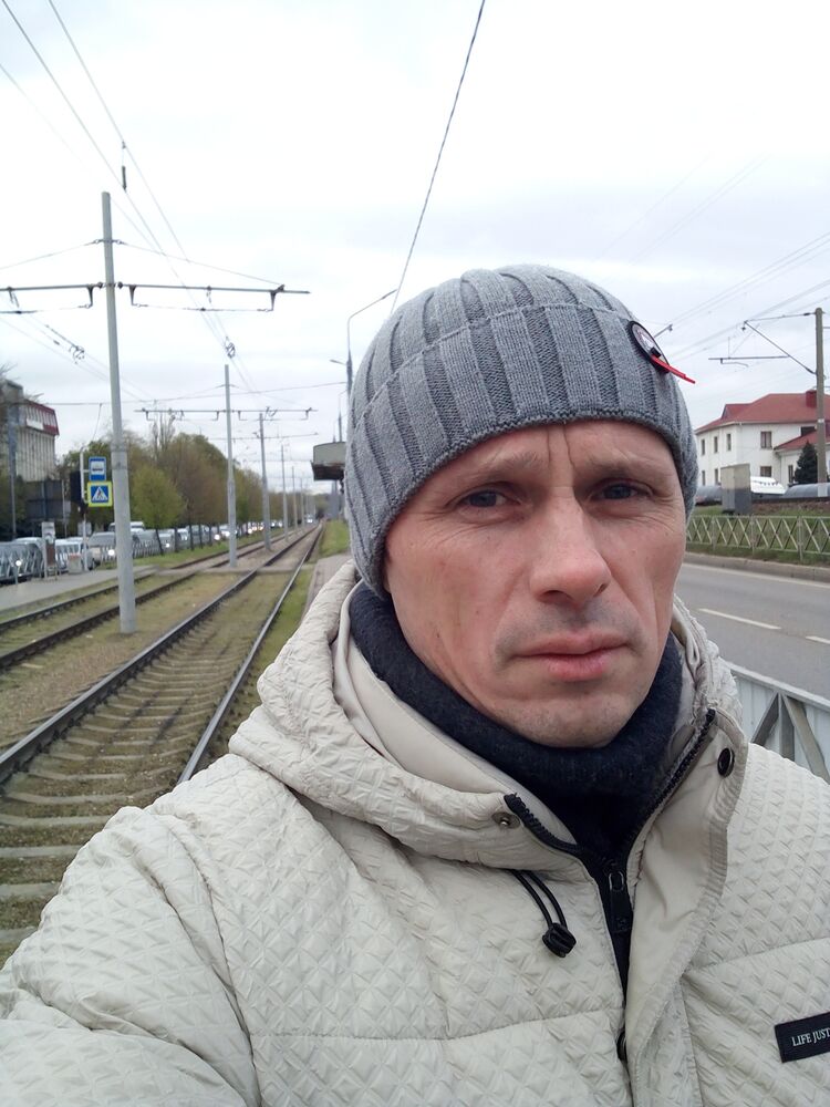  53716835  , 42 ,    