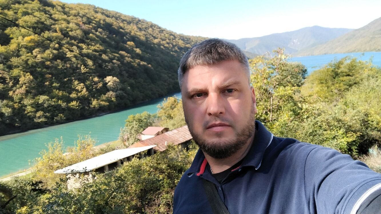 -,   , 42 ,     , c 