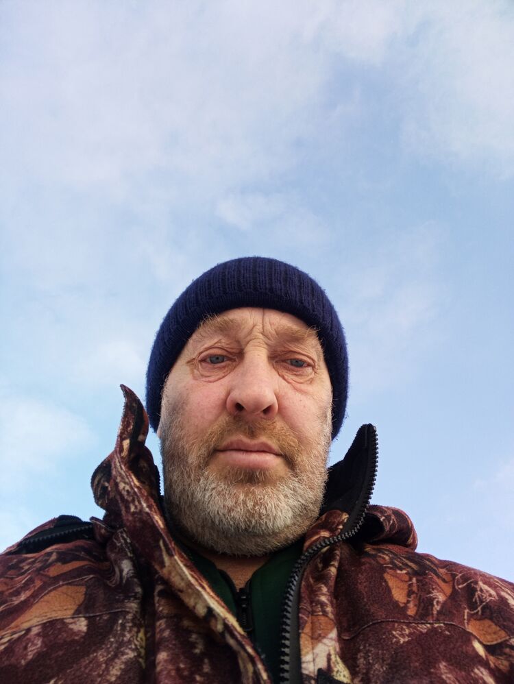  48818085  , 52 ,    