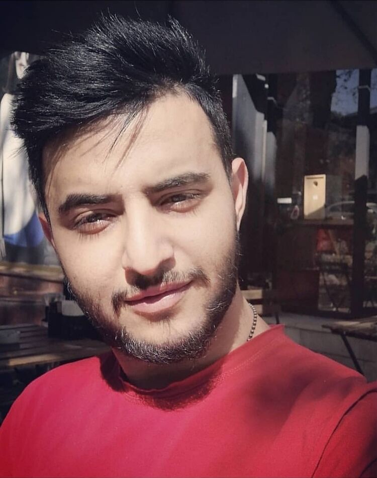  ,   Moayed, 30 ,   ,   , c 