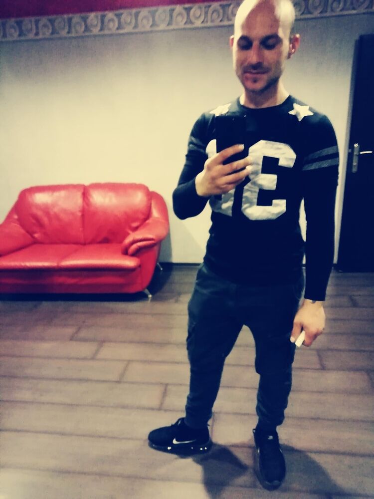  33386135  Miroslav, 33 ,    Antwerp