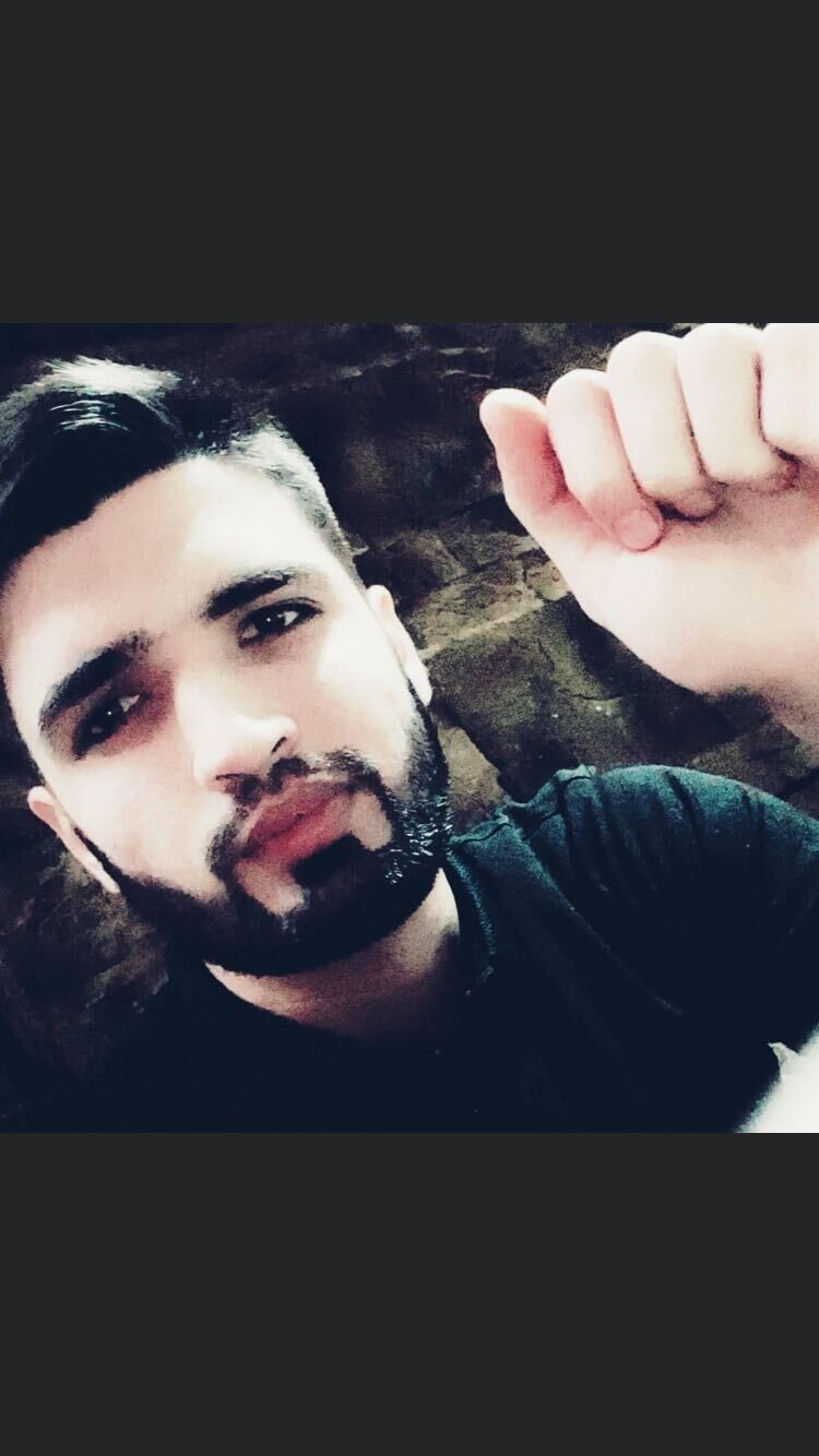  38389195  Farrux, 32 ,    