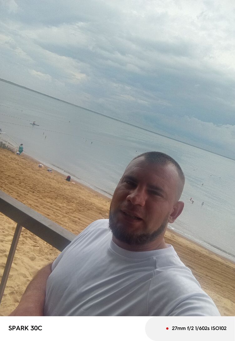  52700735  , 27 ,    