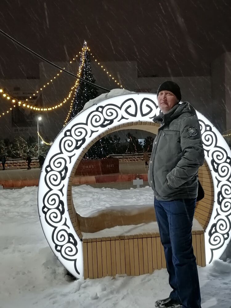  52292765  Sergey, 44 ,    