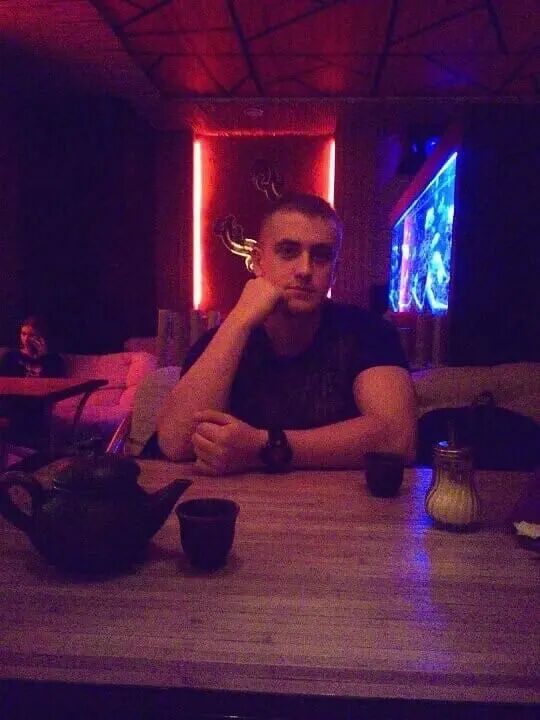  52440095  Ivan, 35 ,    