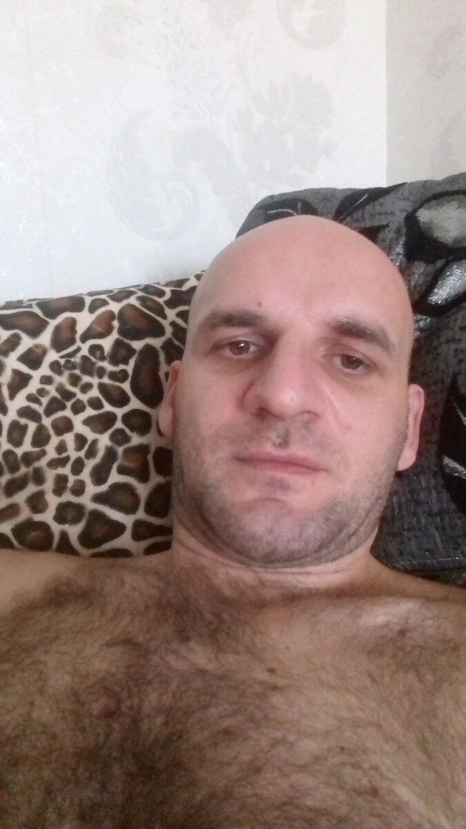  ,   Vito, 41 ,   