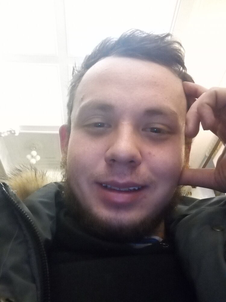  31660415  Rusik, 25 ,    