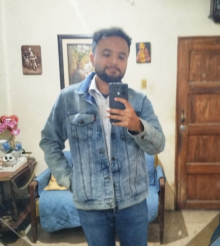  Guayaquil,   Jesus, 23 ,   ,   