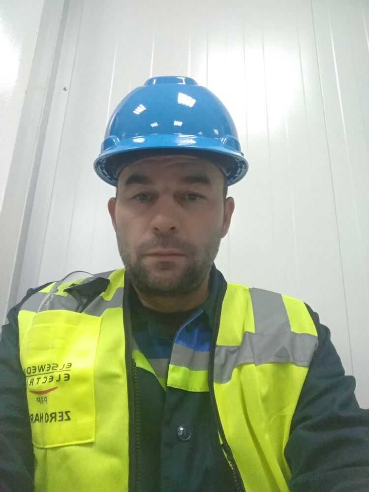  ,   Pavel, 47 ,   ,   , c 