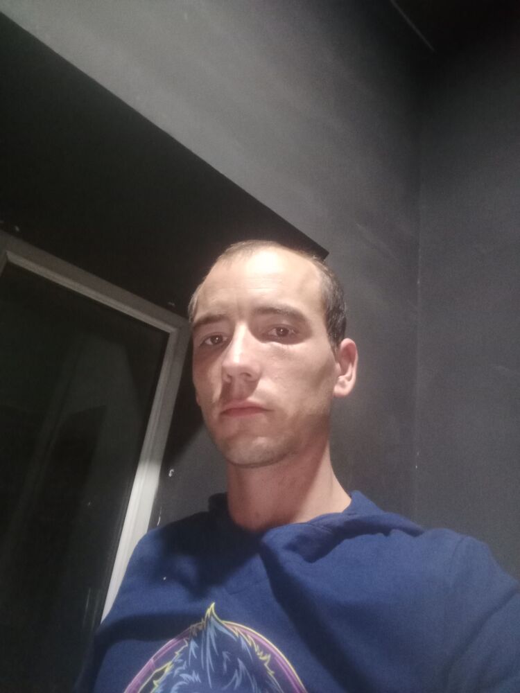  53576425  Artem, 27 ,    
