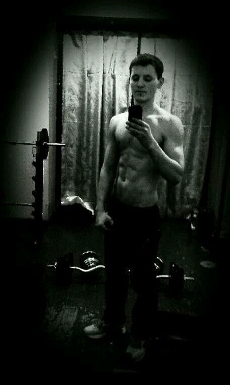  16763635  Artur, 29 ,    