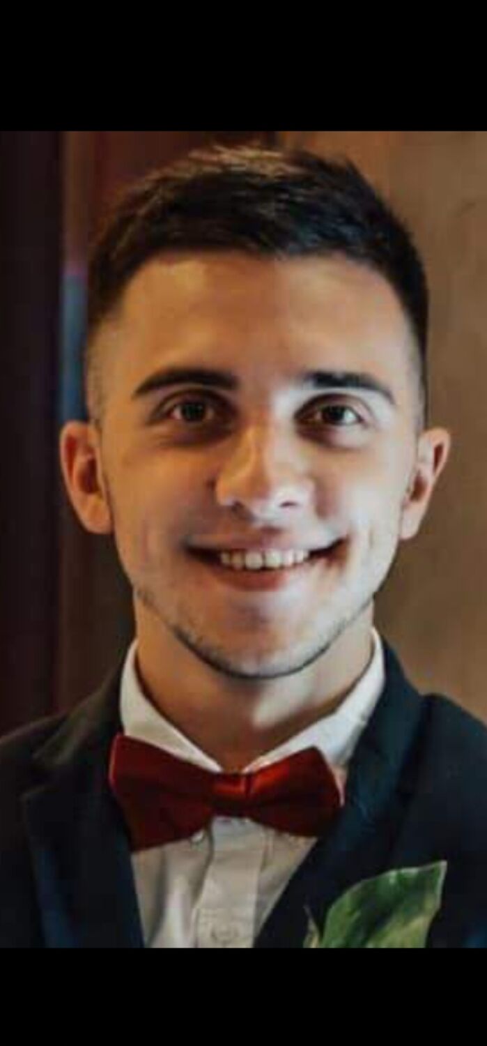  22827465  , 35 ,    