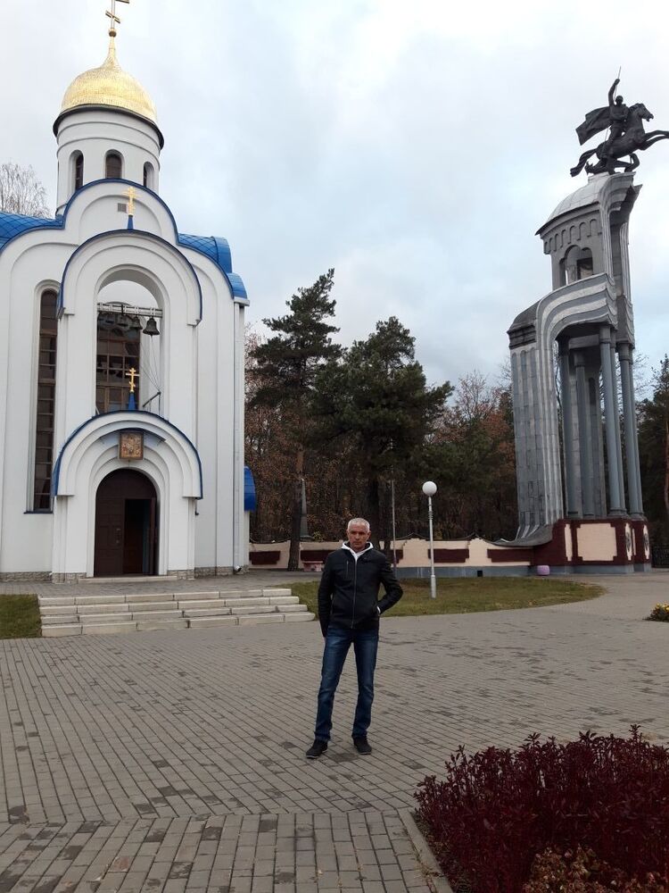  27800465  Vladimir, 49 ,     