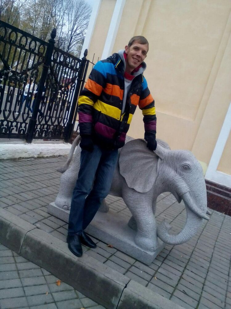  49579015  Anatoly, 47 ,    