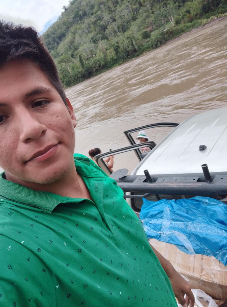  ,   Fernando, 25 ,   ,   