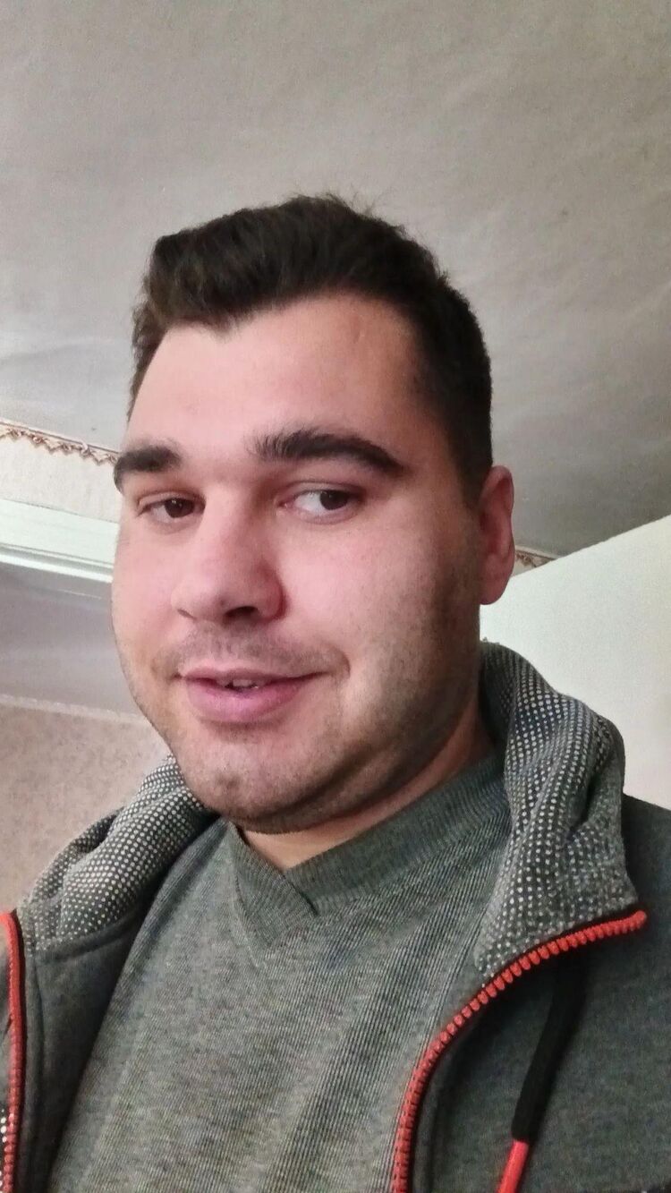  46970715  , 29 ,    