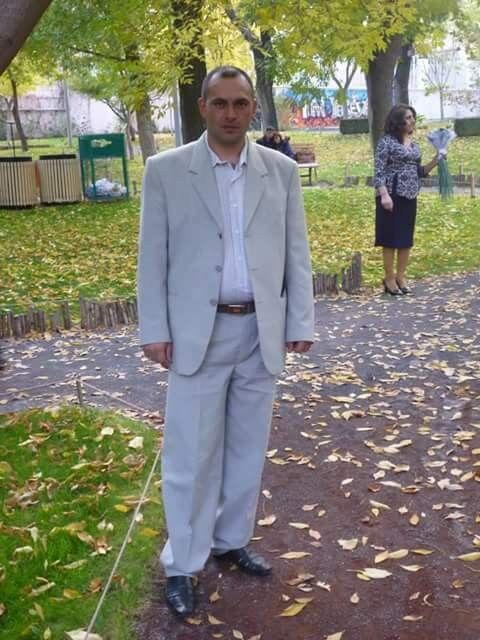  15466185  Artak, 45 ,    