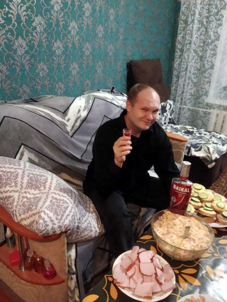  53691495  Dmitry, 38 ,    