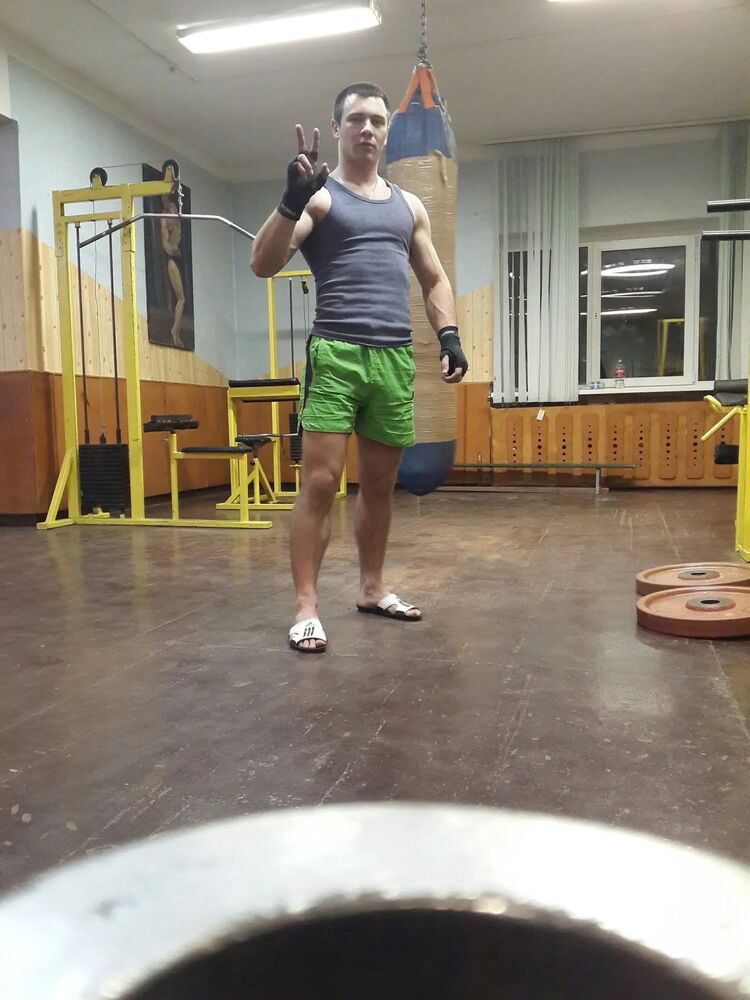  40677465  , 40 ,    -