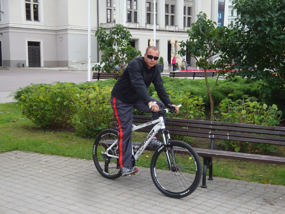  ,   Alex, 45 ,   ,   , c 