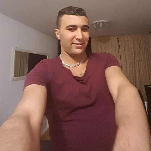  19981695  Nour, 29 ,    Campobello