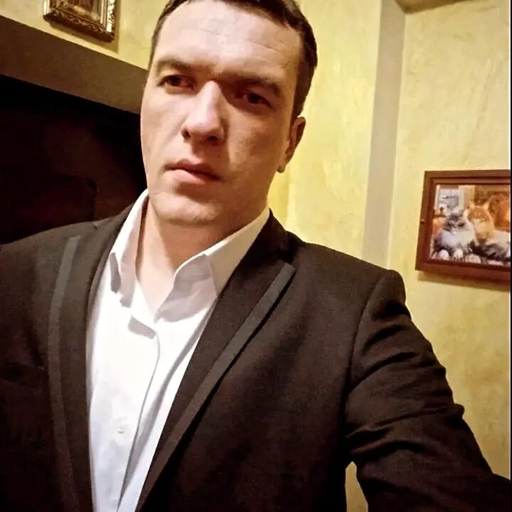  42150615  Vladimir, 39 ,    
