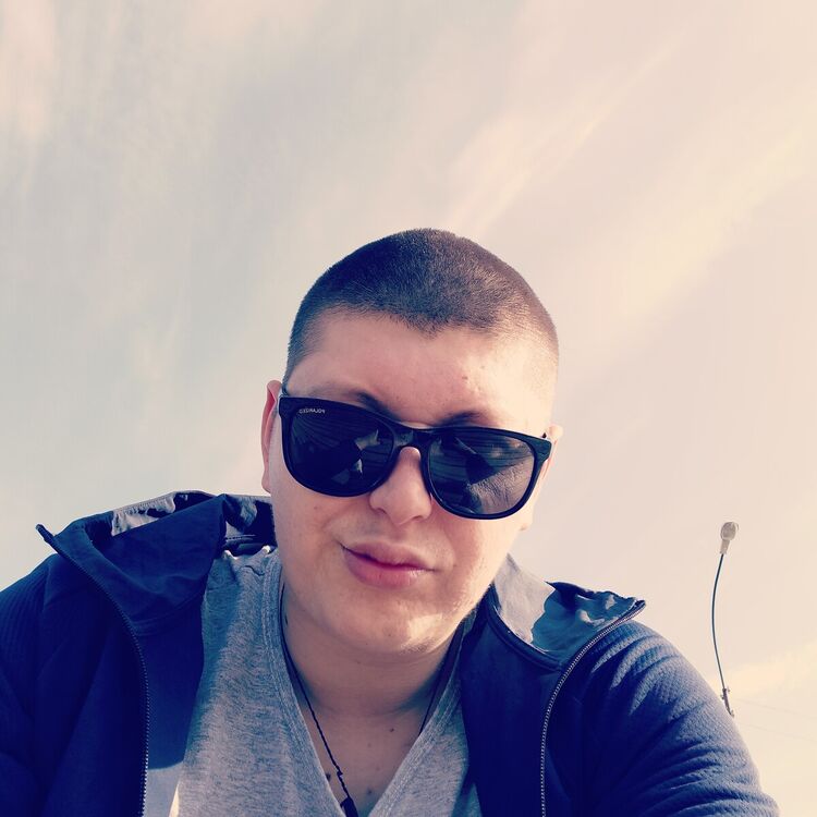  21238405  , 32 ,    