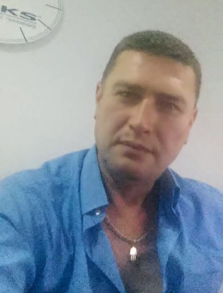  15813205  Myslim, 50 ,    