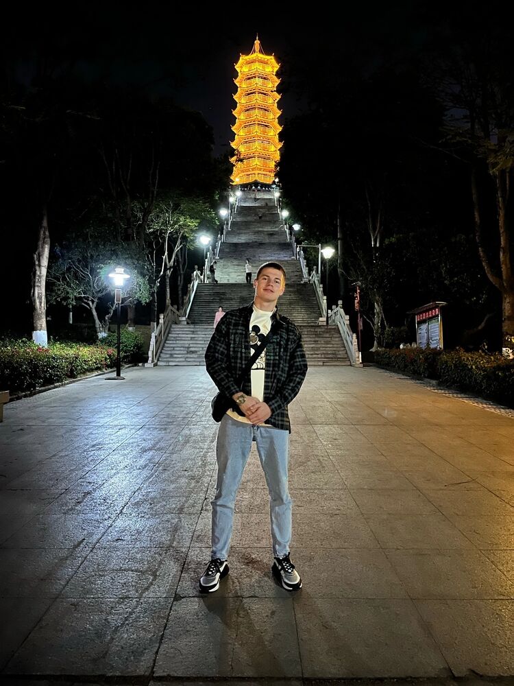  36095525  , 25 ,    