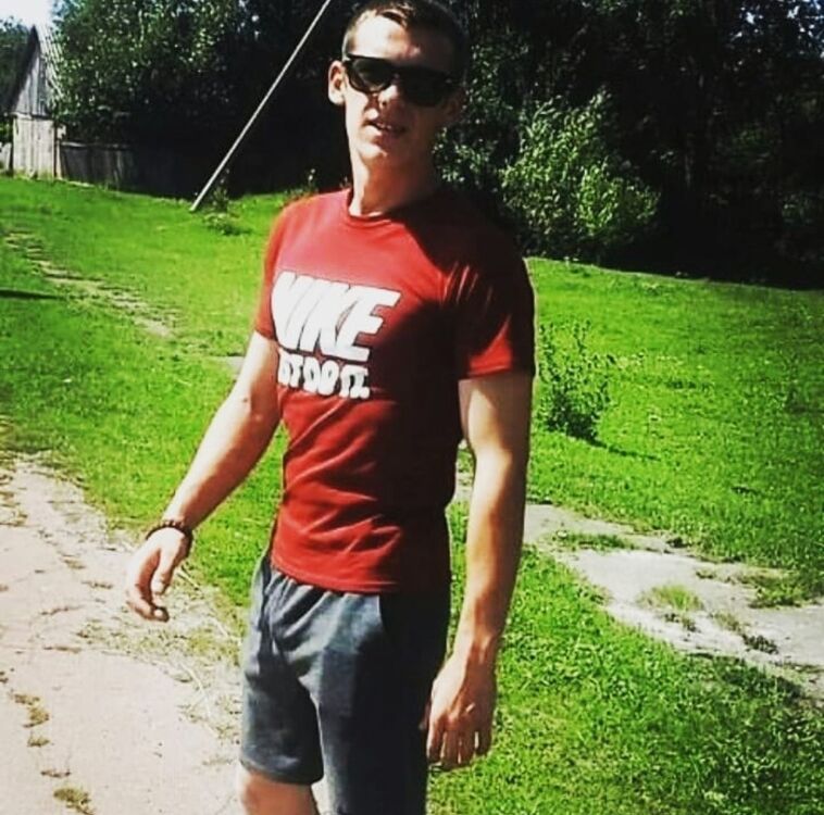  ,   Sergei, 28 ,   