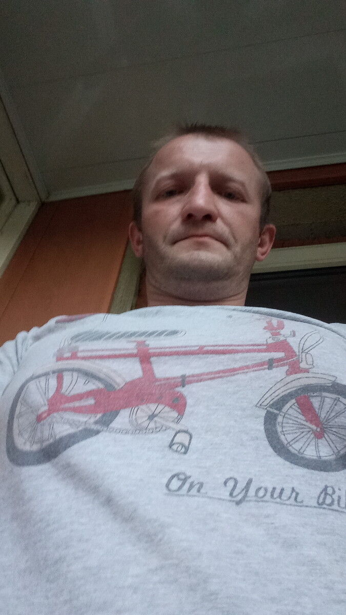 ,   Sergey, 40 ,   
