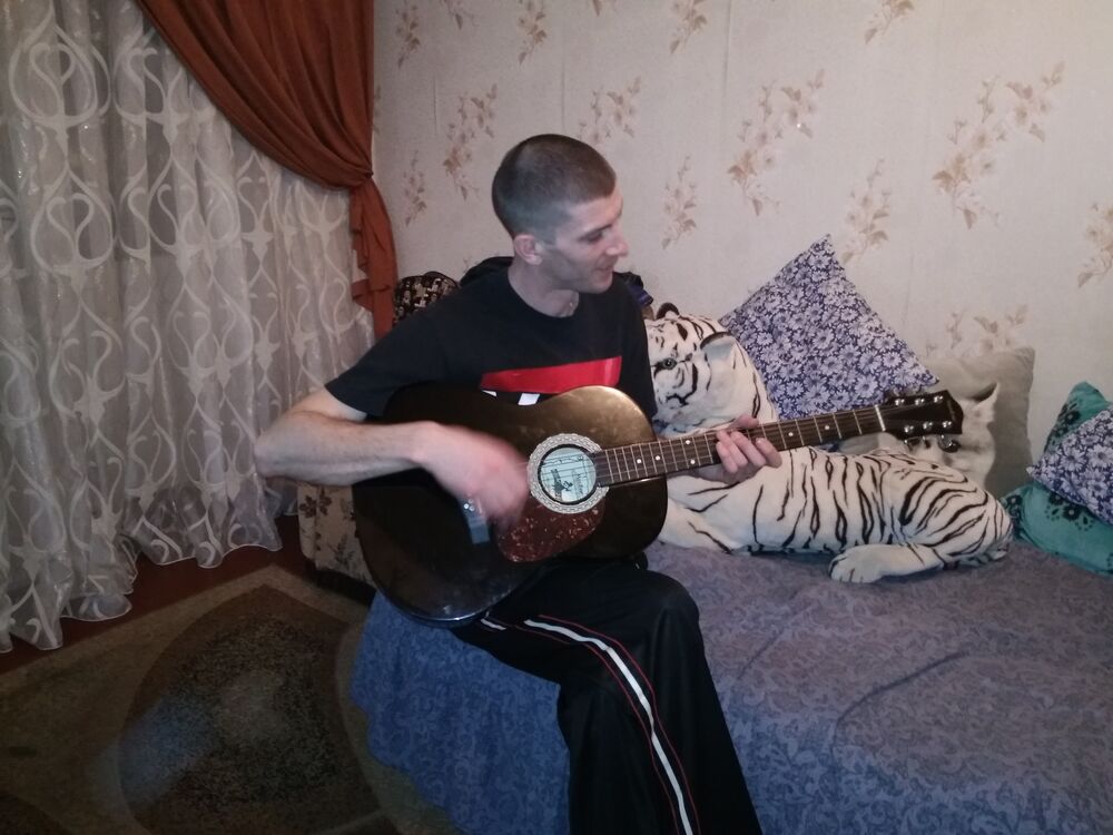  ,   Serg, 37 ,   ,   