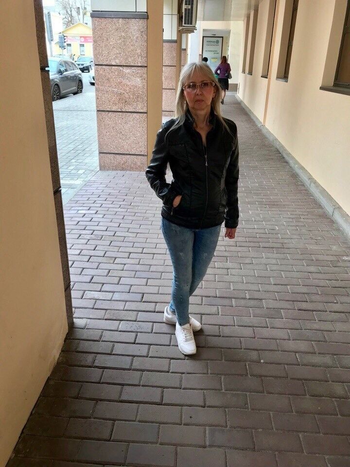  13005325  Lara, 58 ,    