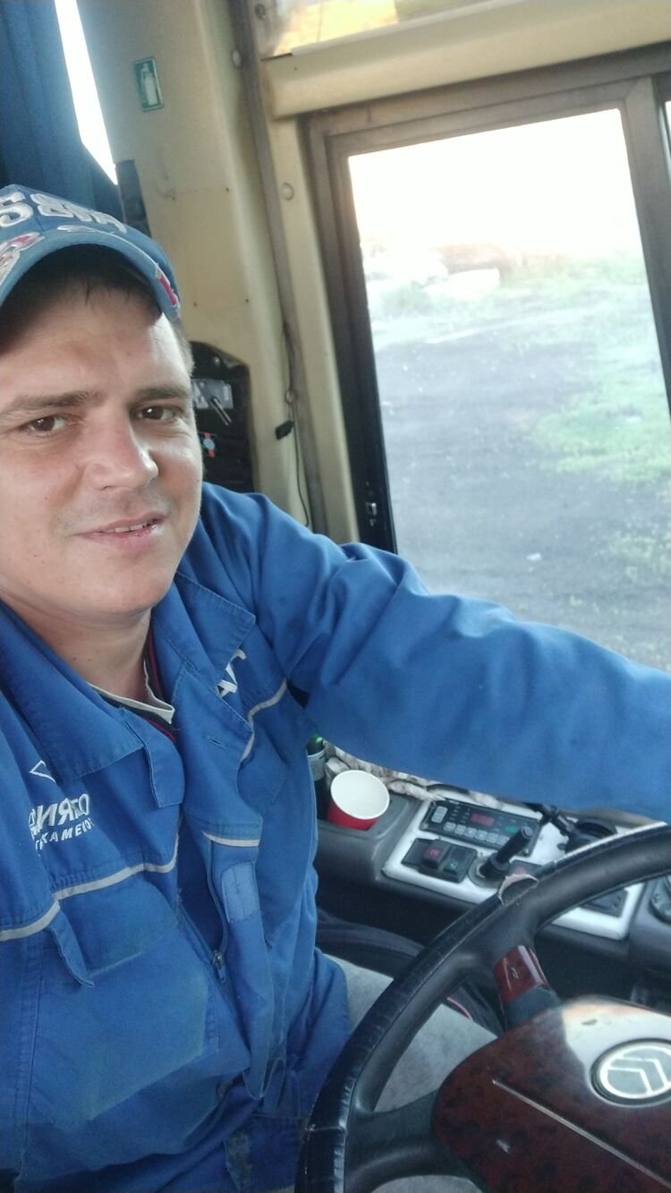  26805585  , 37 ,    
