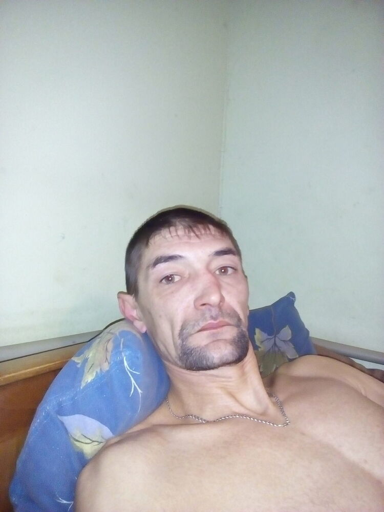  ,   Sasha, 44 ,   