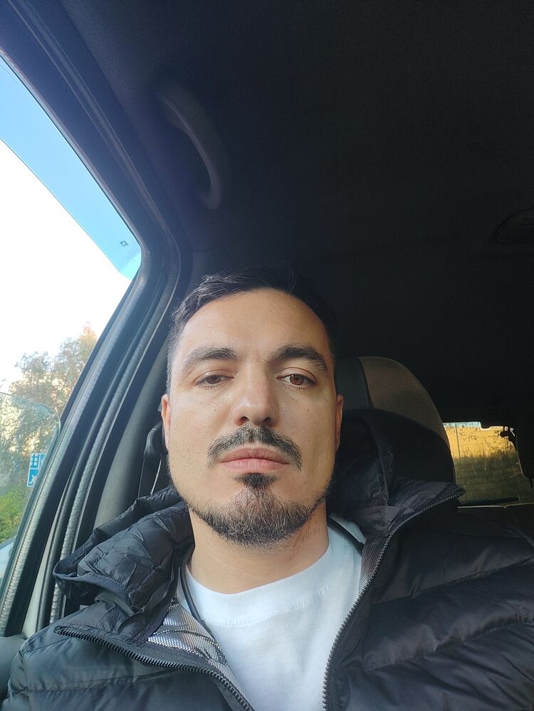  53897615  Ilya, 38 ,    