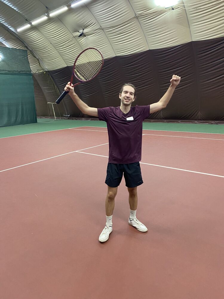  54228835  Vladislav, 27 ,    