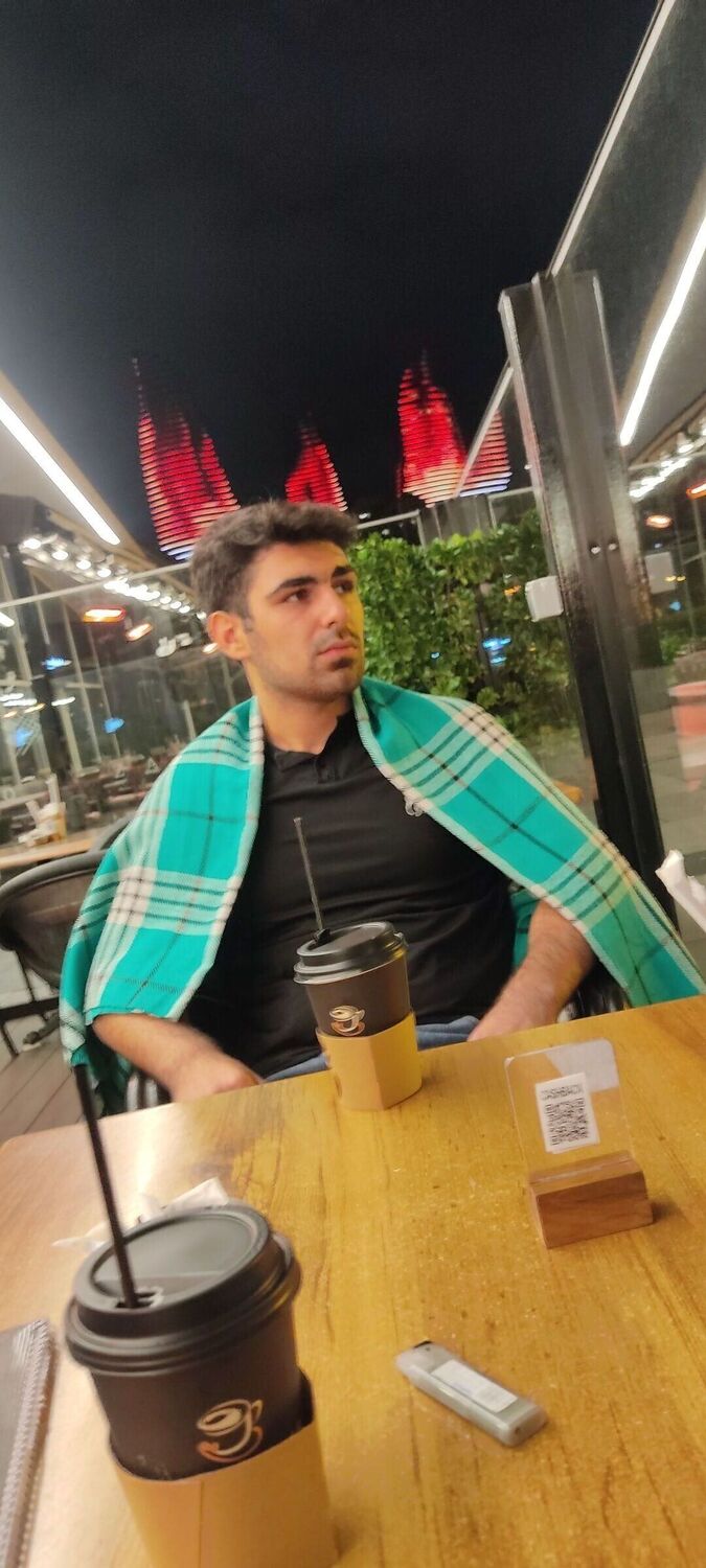  ,   Ruslan, 24 ,   ,   