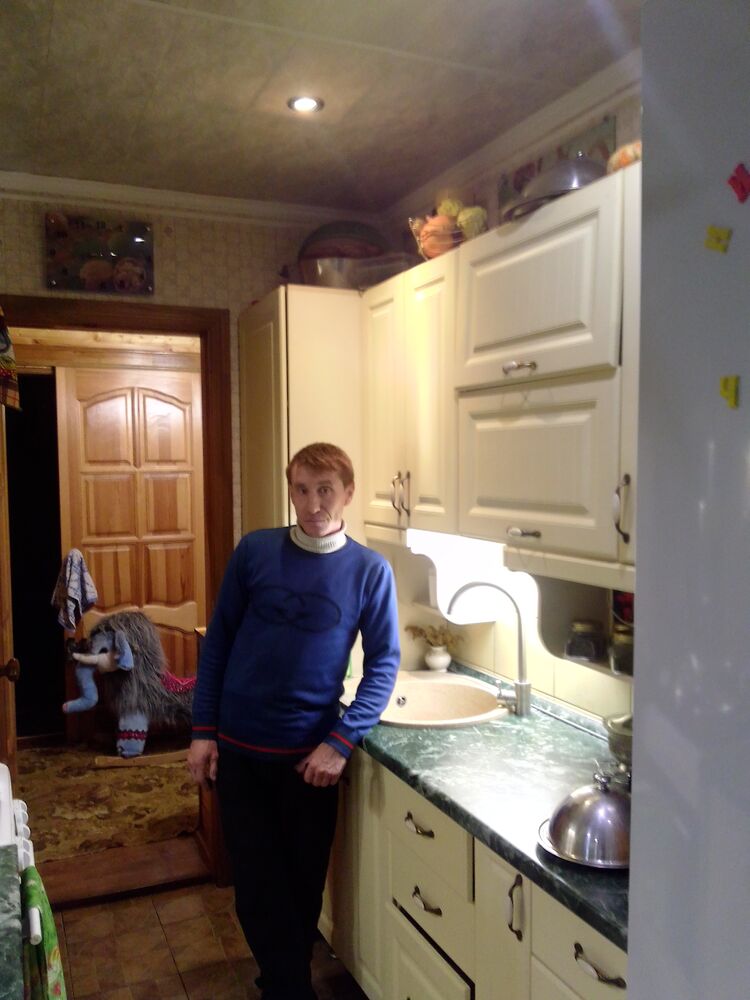  ,   Anton, 32 ,   ,   , c , 