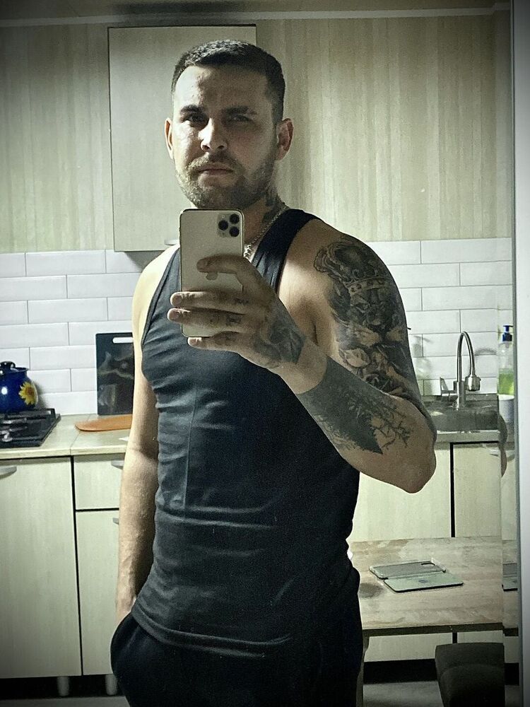  40776945  , 28 ,    