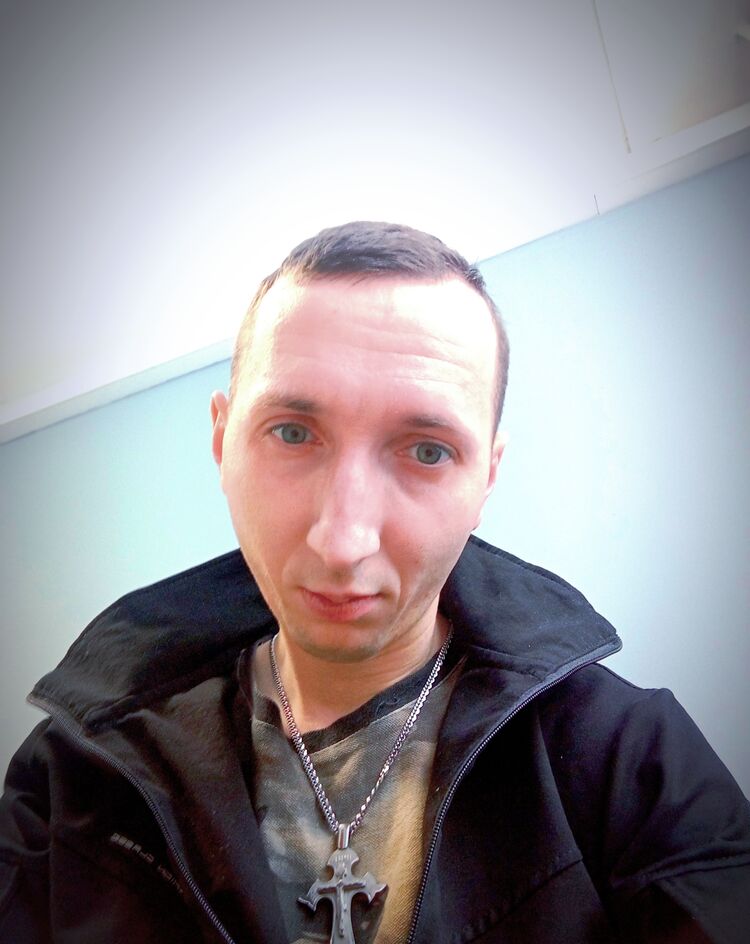  43149415  , 28 ,    