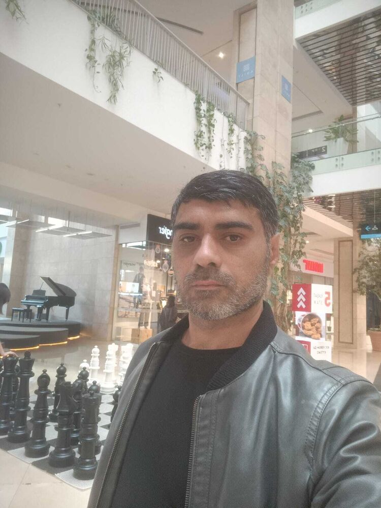  48204535  , 44 ,    