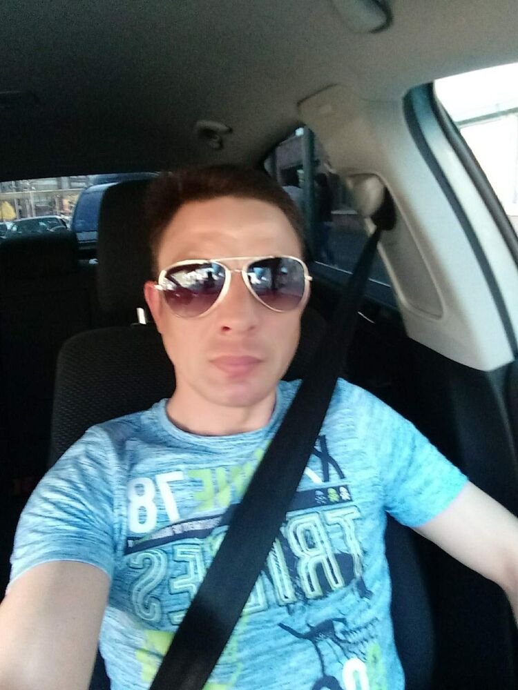  17355115  Anatolii, 42 ,    