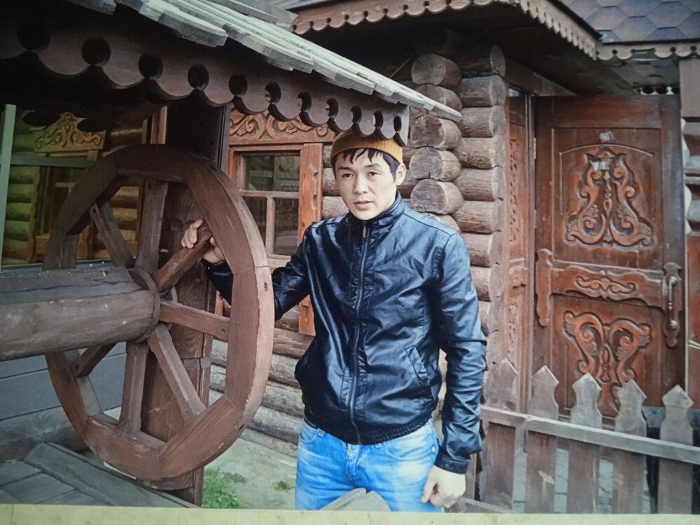  46812595  Astana, 37 ,    