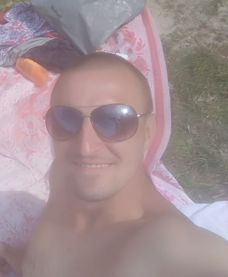  28648245  , 32 ,    